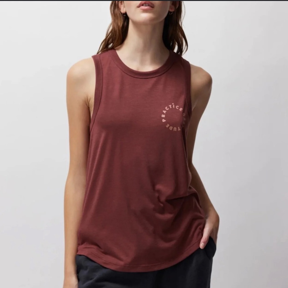 Spiritual Gangster Muscle Tee in Maroon